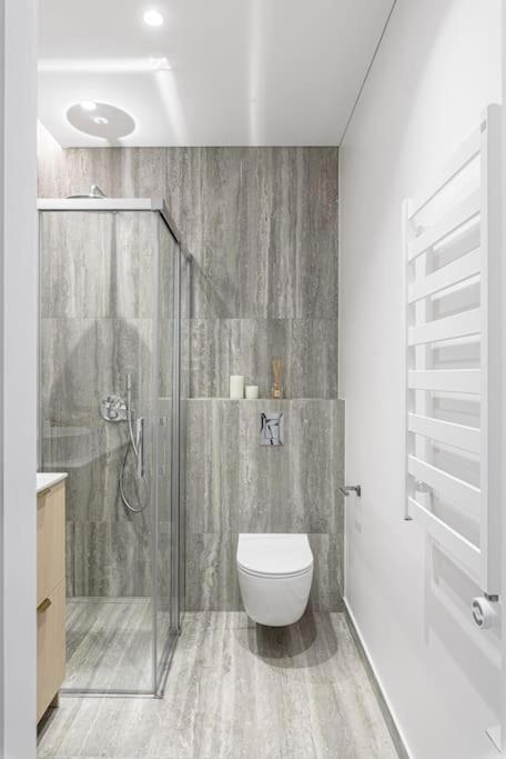 Cozy Japanese Oasis With Balcony, Gramophone, Netflix Apartment Vilnius Bagian luar foto