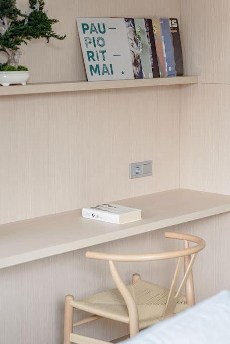 Cozy Japanese Oasis With Balcony, Gramophone, Netflix Apartment Vilnius Bagian luar foto