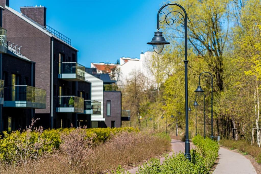 Cozy Japanese Oasis With Balcony, Gramophone, Netflix Apartment Vilnius Bagian luar foto